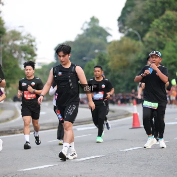 Runner Photo 3943759