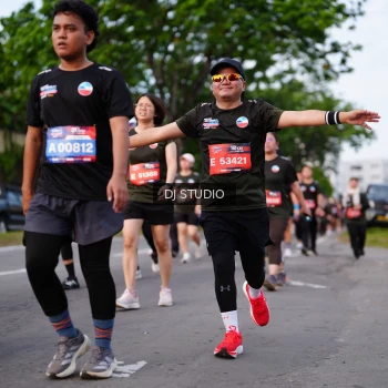 Runner Photo 3943771