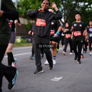 Runner Photo 3943874