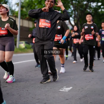 Runner Photo 3943885