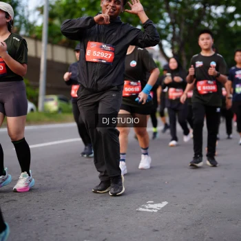 Runner Photo 3943906
