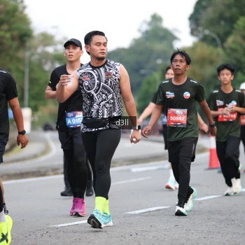 Runner Photo 3944595