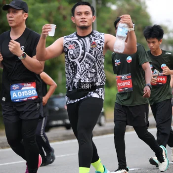 Runner Photo 3944721