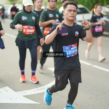 Runner Photo 3944984