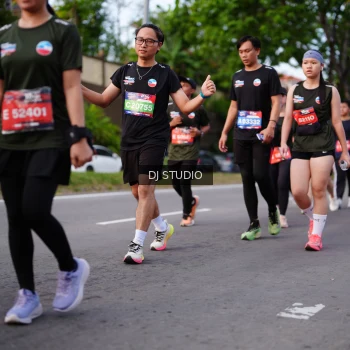 Runner Photo 3945057