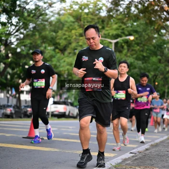 Runner Photo 3945059