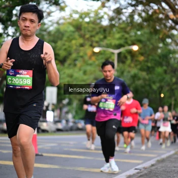 Runner Photo 3945076
