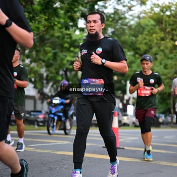Runner Photo 3945309