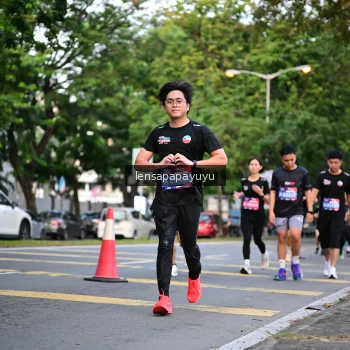 Runner Photo 3945396