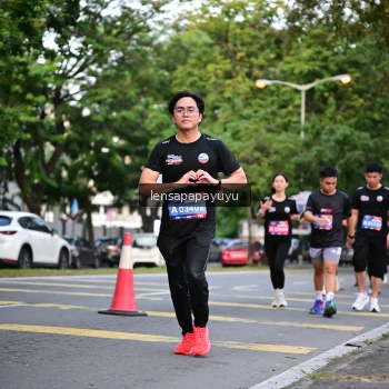 Runner Photo 3945419