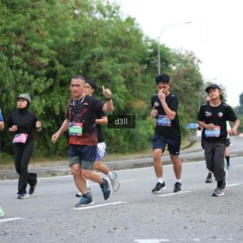 Runner Photo 3945510