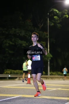 Runner Photo 3945516