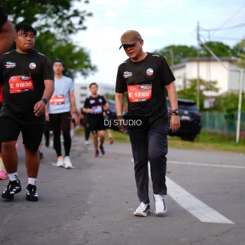 Runner Photo 3945547