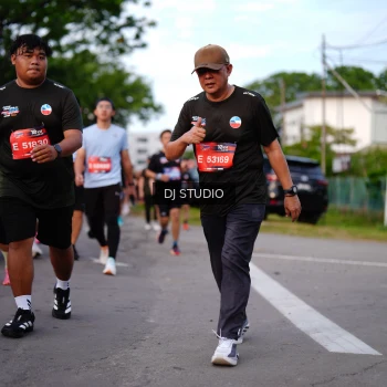 Runner Photo 3945570