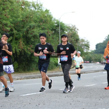 Runner Photo 3945610