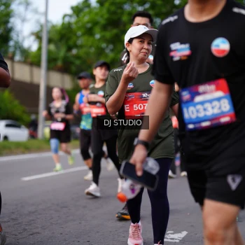 Runner Photo 3945773