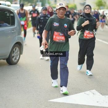 Runner Photo 3945792