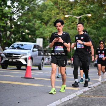 Runner Photo 3945863
