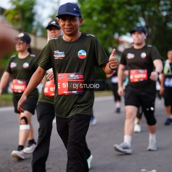 Runner Photo 3946273