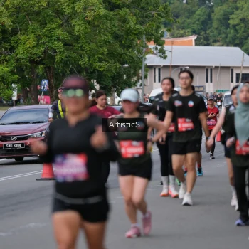 Runner Photo 3946342