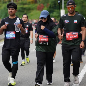 Runner Photo 3946356