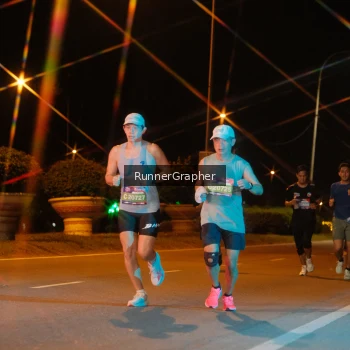 Runner Photo 3946363