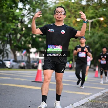 Runner Photo 3946371