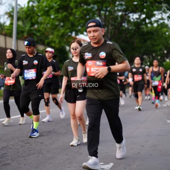 Runner Photo 3946521
