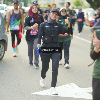 Runner Photo 3946541