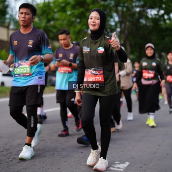 Runner Photo 3946546