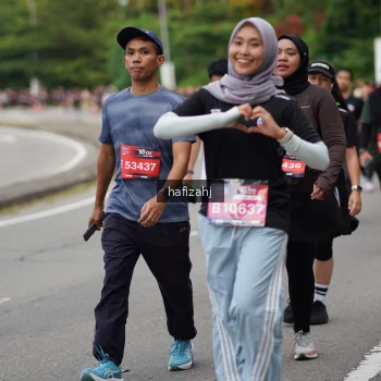 Runner Photo 3946586