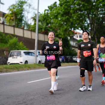 Runner Photo 3946610
