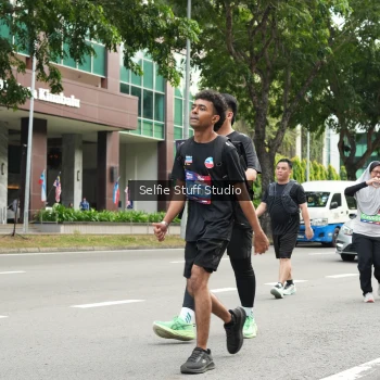 Runner Photo 3946622