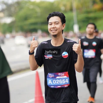 Runner Photo 3946628