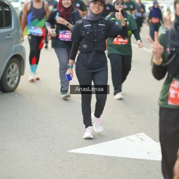 Runner Photo 3946640