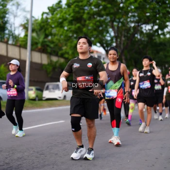 Runner Photo 3946650