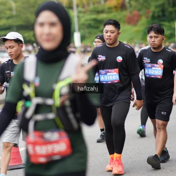 Runner Photo 3946690