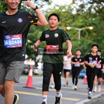 Runner Photo 3946693