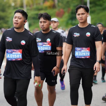 Runner Photo 3946701