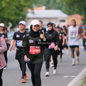 Runner Photo 3946730
