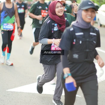Runner Photo 3946760