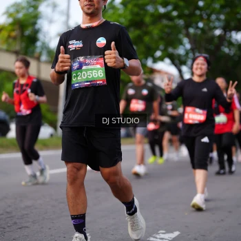 Runner Photo 3946770