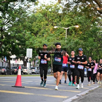 Runner Photo 3946800