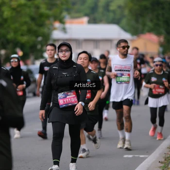 Runner Photo 3946864