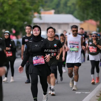 Runner Photo 3946875
