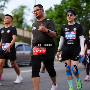 Runner Photo 3946917