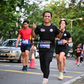 Runner Photo 3946925