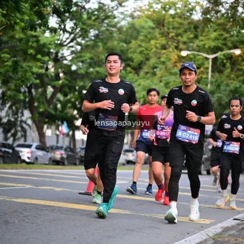 Runner Photo 3946936