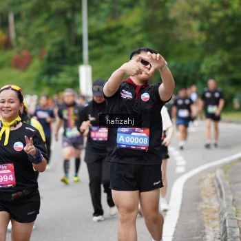 Runner Photo 3947018