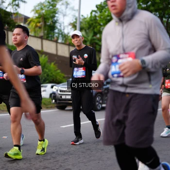 Runner Photo 3947021